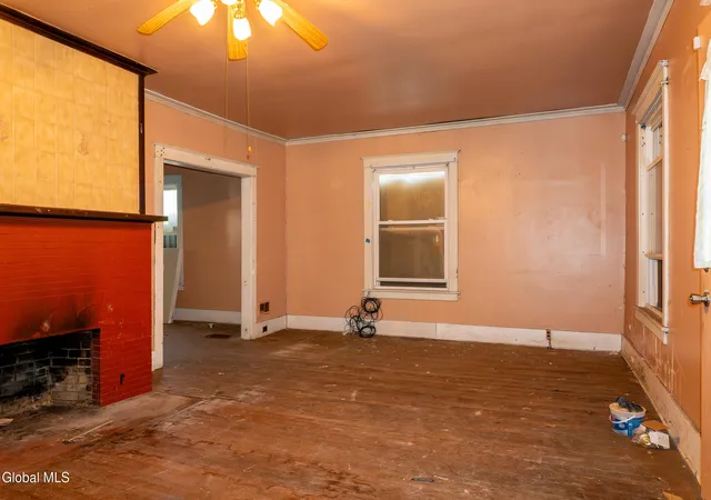 3rd image of 405 Bedford Rd, Schenectady, NY 12308 | MLS# 202620976