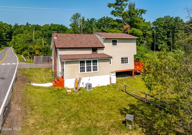 Homes for sale in Halfmoon, NY | 9 Lower Newtown Rd, Halfmoon, NY 12188 | MLS# 202620906