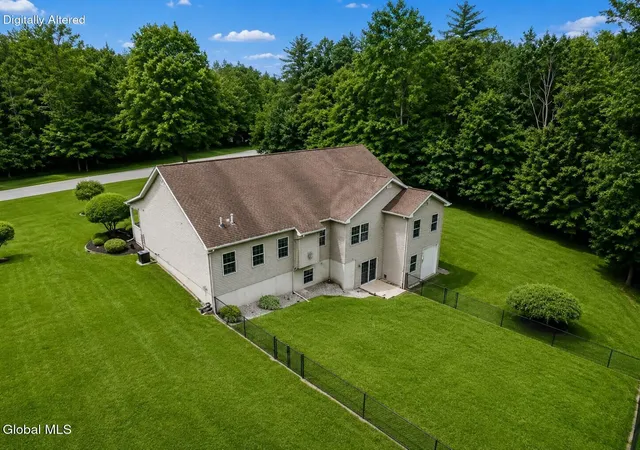 3rd image of 63 Chadwycke Ct, Schodack, NY 12184 | MLS# 202621026