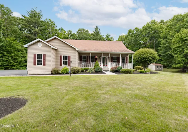 45th image of 63 Chadwycke Ct, Schodack, NY 12184 | MLS# 202621026