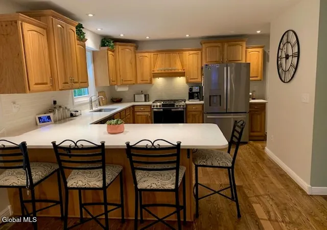 5th image of 11 Elaine Ct, Latham, NY 12110 | MLS# 202620852