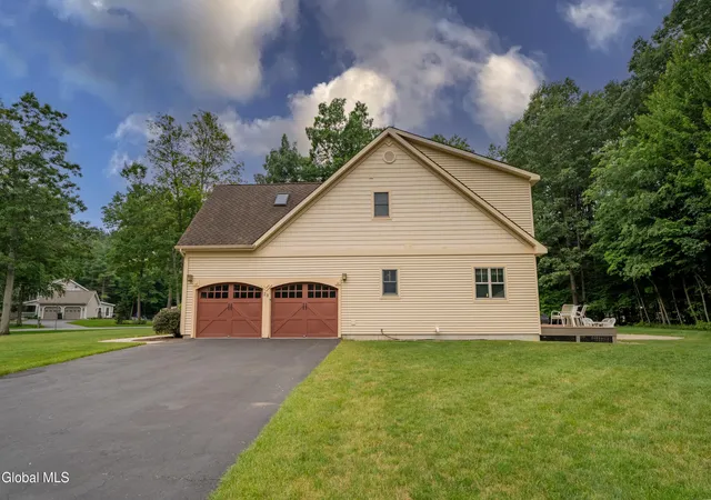 Homes for sale in Moreau, NY | 28 River Crest Rd, Moreau, NY 12831 | MLS# 202620953