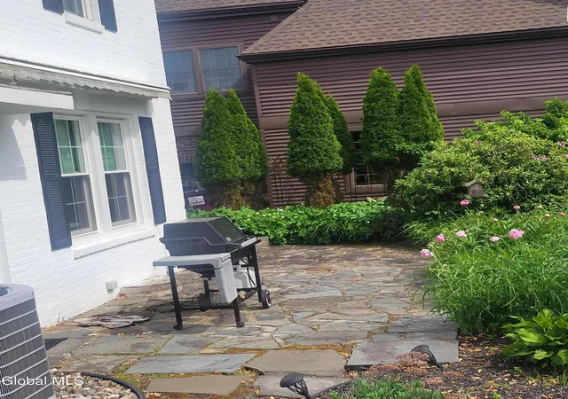 Homes for sale in East Greenbush, NY | 41 Berkshire Dr, East Greenbush, NY 12061 | MLS# 202620885