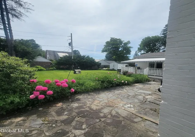 Homes for sale in East Greenbush, NY | 41 Berkshire Dr, East Greenbush, NY 12061 | MLS# 202620885