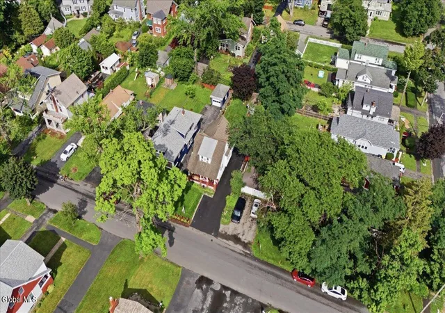 35th image of 1240 Dean St, Schenectady, NY 12309 | MLS# 202621340