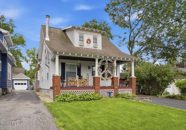 3rd image of 1240 Dean St, Schenectady, NY 12309 | MLS# 202621340
