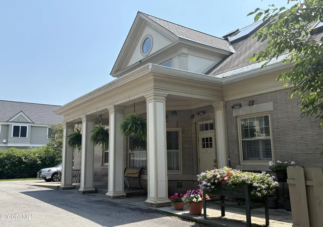 Homes for sale in Saratoga Springs, Inside, NY | 130 Regent St #Unit 1, Saratoga Springs, Inside, NY 12866 | MLS# 202620989