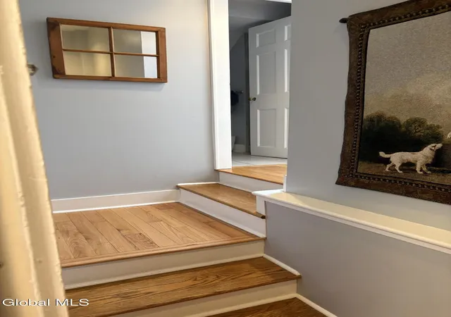 5th image of 130 Regent St, Saratoga Springs, NY 12866
