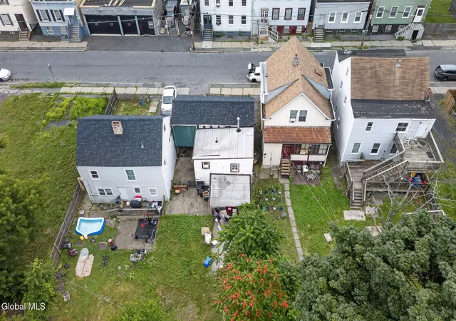 Photo 2 of Sale Pending at 363 Elk St, Albany, NY 12206 | MLS# 202621183 | Listing updated on 2026-09-18