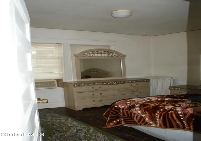 Photo 3 of Single family home for sale at 275 W Lawrence St, Albany, NY 12208 | MLS# 202621325 | Listing updated on 2026-09-17