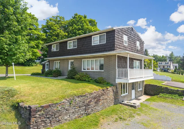 Homes for sale in North Greenbush, NY | 2 Sunset Rd, North Greenbush, NY 12144 | MLS# 202621063