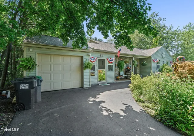 4th image of 102 Marson Ave, Schenectady, NY 12302 | MLS# 202621159