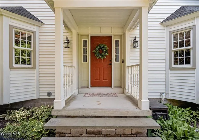 4th image of 3 Cindy Ln, Halfmoon, NY 12065 | MLS# 202620972