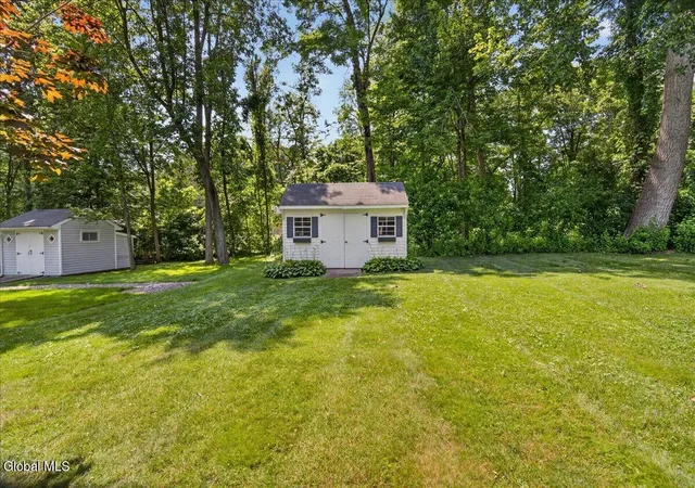 54th image of 3 Cindy Ln, Halfmoon, NY 12065 | MLS# 202620972