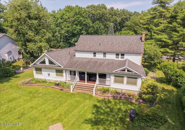 5th image of 3 Cindy Ln, Halfmoon, NY 12065 | MLS# 202620972