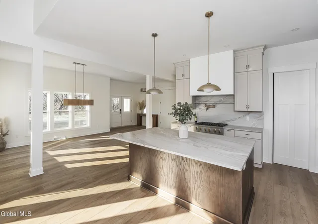 5th image of 13 Pinecrest Dr, Schenectady, NY 12309 | MLS# 202620994