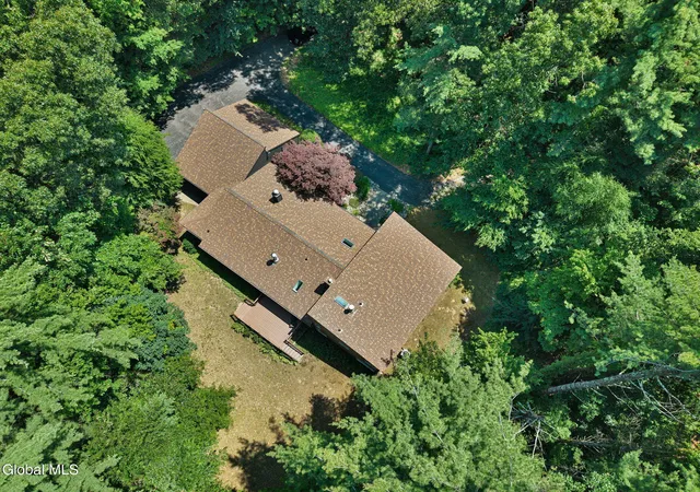 2nd image of 27 Robinwood Dr, Clifton Park, NY 12065 | MLS# 202621213