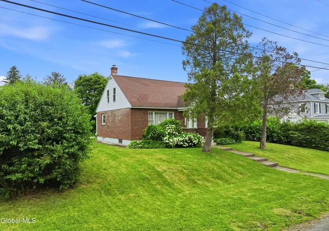 Homes for sale in Schenectady, NY | 1209 Mader St, Schenectady, NY 12308 | MLS# 202621149