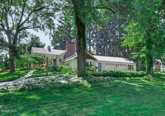 2nd image of 1916 E Country Club Dr, Schenectady, NY 12309 | MLS# 202621653