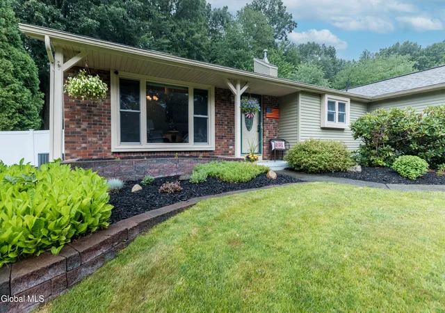 2nd image of 43 Algonquin Rd, Clifton Park, NY 12065 | MLS# 202621336