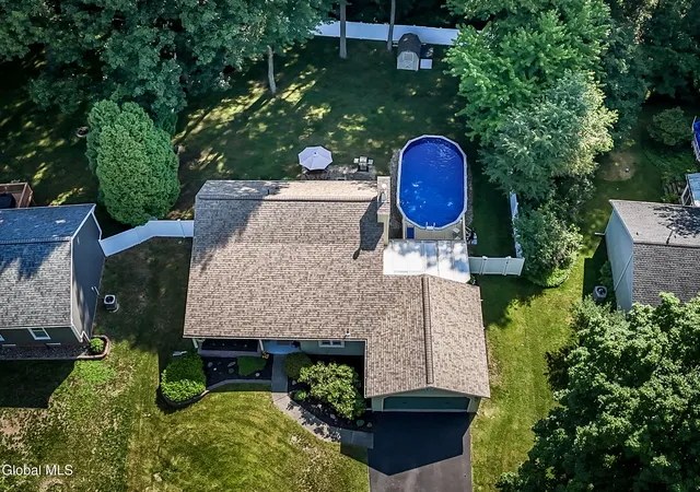 38th image of 43 Algonquin Rd, Clifton Park, NY 12065 | MLS# 202621336