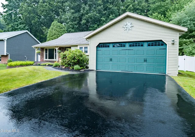 3rd image of 43 Algonquin Rd, Clifton Park, NY 12065 | MLS# 202621336