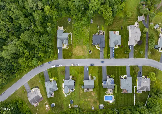 2nd image of 208 Steeple Wy, Rotterdam, NY 12306 | MLS# 202621193