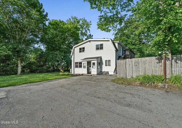 3rd image of 140 Blue Barns Rd, Clifton Park, NY 12148 | MLS# 202621067