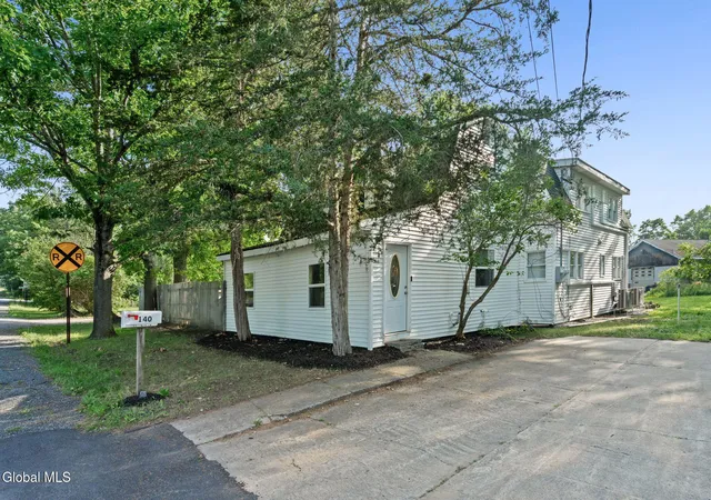4th image of 140 Blue Barns Rd, Clifton Park, NY 12148 | MLS# 202621067