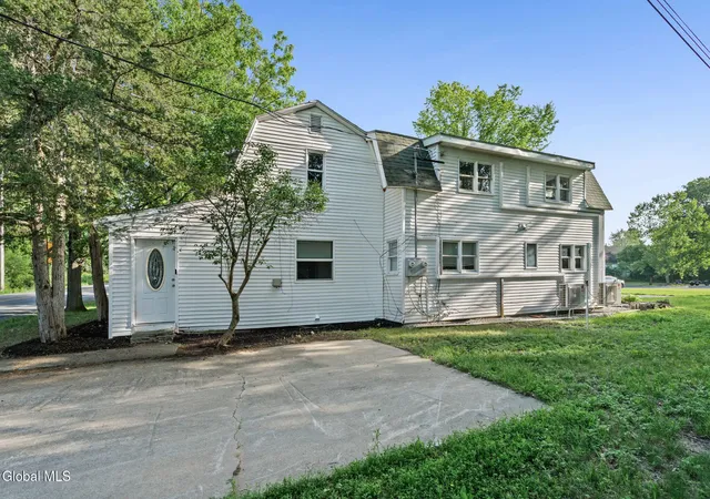5th image of 140 Blue Barns Rd, Clifton Park, NY 12148 | MLS# 202621067