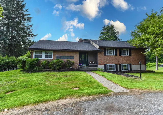 1st image of 144 Ashdown Rd, Clifton Park, NY 12019 | MLS# 202621226