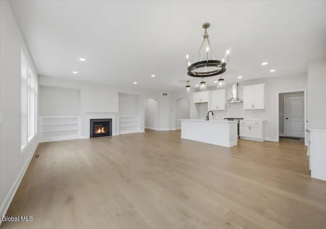 5th image of 6 Clover Leaf Dr, Halfmoon, NY 12065 | MLS# 202621064