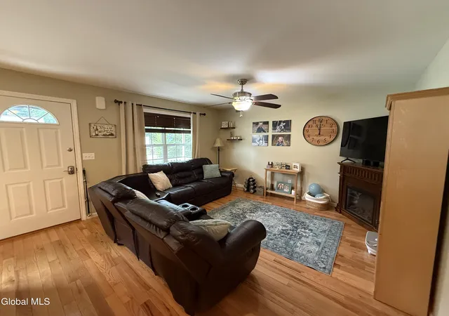 5th image of 17 Catherine St, South Glens Falls, NY 12803 | MLS# 202621178