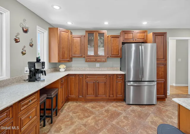 5th image of 1037 Timothy Ln, Schenectady, NY 12309 | MLS# 202621131
