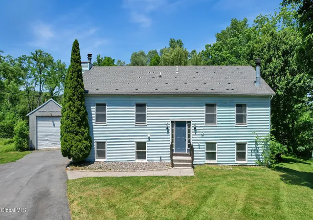 Homes for sale in Schodack, NY | 545 Knickerbocker Rd, Schodack, NY 12156 | MLS# 202621087