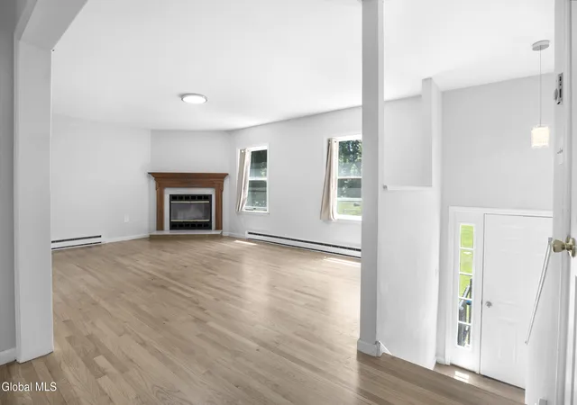 Homes for sale in Schodack, NY | 545 Knickerbocker Rd, Schodack, NY 12156 | MLS# 202621087