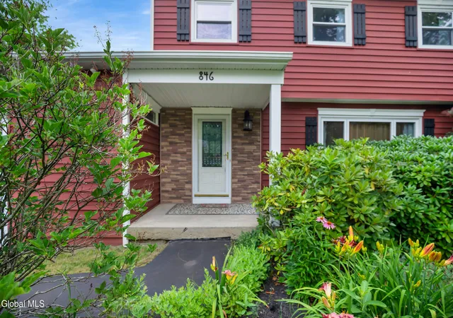 5th image of 846 Northumberland Dr, Schenectady, NY 12309 | MLS# 202621189