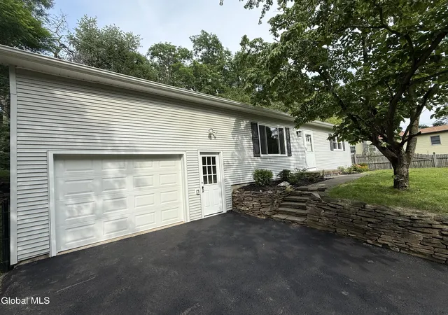 Photo 2 of Sale Pending at 1326 Kings Rd, Schenectady, NY 12303 | MLS# 202621272 | Listing updated on 2026-08-27