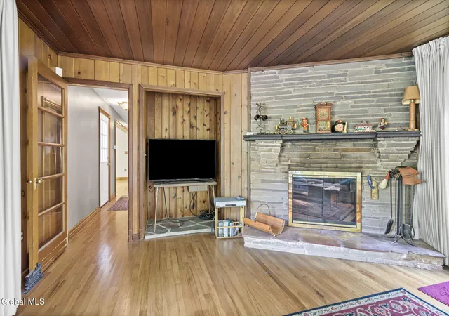 5th image of 39 Woodside Dr, Schenectady, NY 12302 | MLS# 202621105