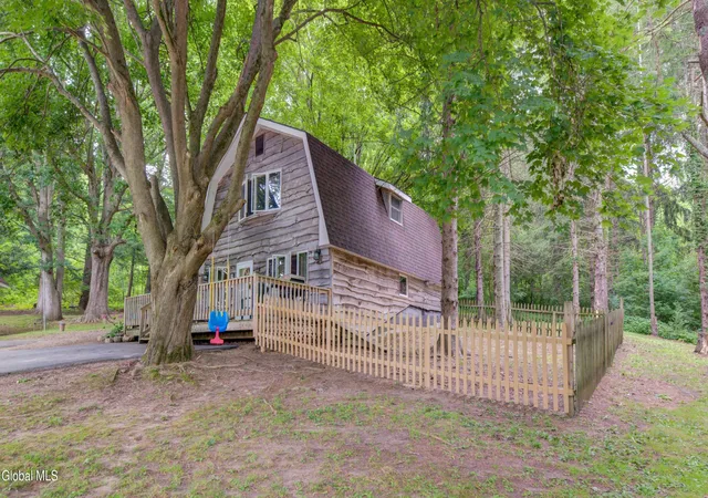 Homes for sale in Mohawk, NY | 162 Switzer Hill Rd, Mohawk, NY 12068 | MLS# 202621153