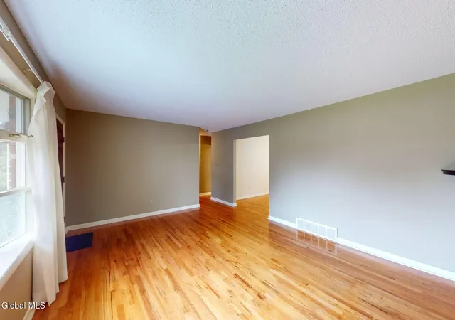 4th image of 15 Woodside Ct, North Greenbush, NY 12198 | MLS# 202621252