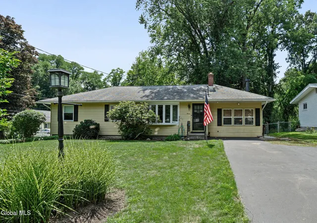 34th image of 20 Arthur Ter, Bethlehem, NY 12159 | MLS# 202621508