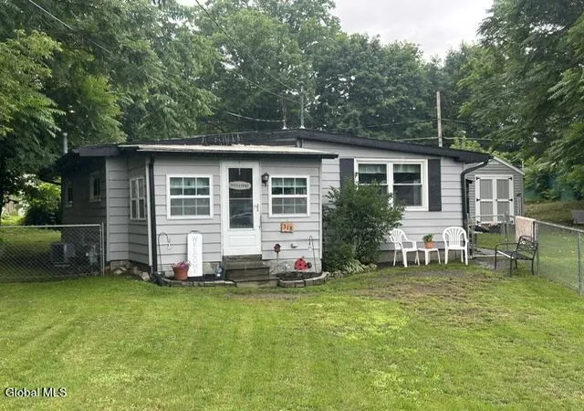 Homes for sale in Troy, NY | 318 Richfield St, Troy, NY 12182 | MLS# 202621232