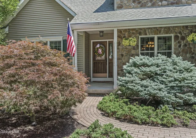 Photo 2 of Sale Pending at 85 Chadwycke Ct, Schodack, NY 12184 | MLS# 202621714 | Listing updated on 2026-08-13