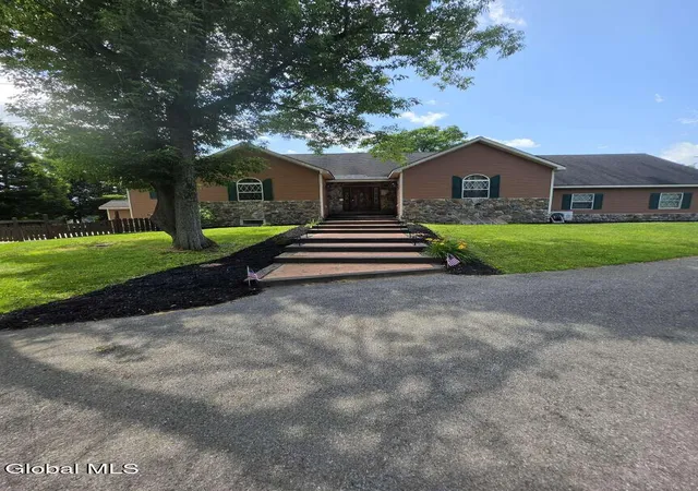 Photo 1 of Single family home for sale at 4 Big Bay Rd, Queensbury, NY 12804 | MLS# 202621145 | Listing updated on 2026-08-04