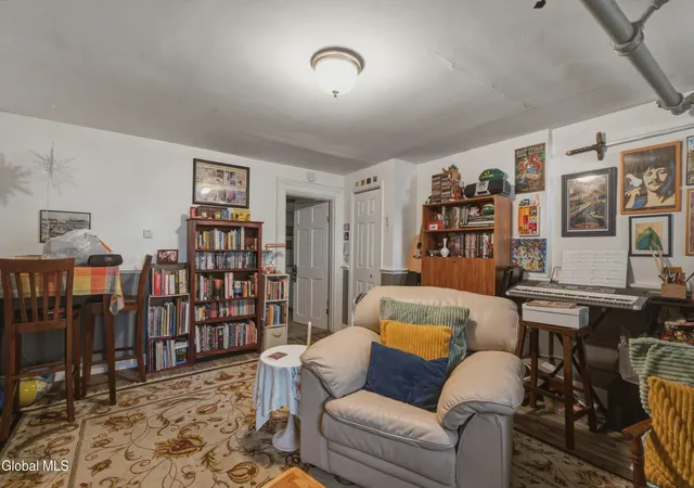Listing Photo 4 - Condo for sale in building located at 194 3rd St, Troy, NY 14605