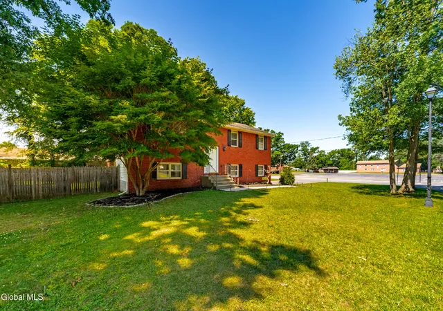 26th image of 2 Melissa Ct, Albany, NY 12205 | MLS# 202621215