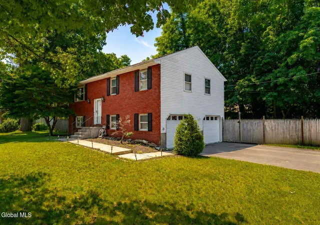 2nd image of 2 Melissa Ct, Albany, NY 12205 | MLS# 202621215