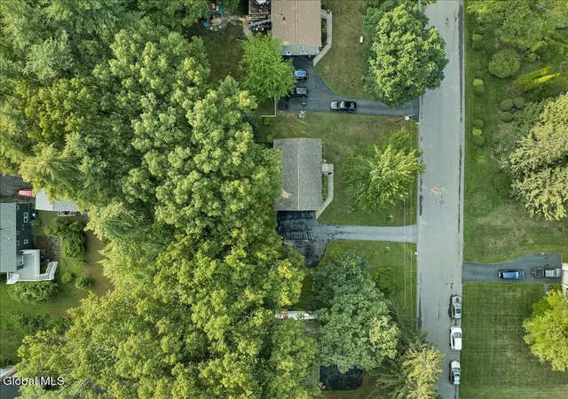 37th image of 40 Oakwood Blvd, Clifton Park, NY 12065 | MLS# 202621300