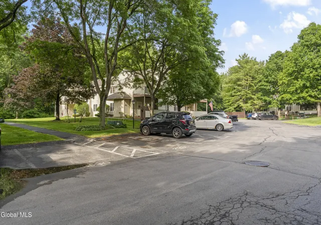 32nd image of 230 Monmouth Wy, Halfmoon, NY 12065 | MLS# 202621350